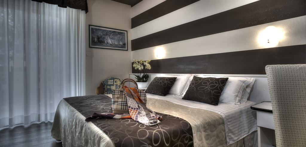 Ca' D'oro Tre Stelle Superior Adults Only