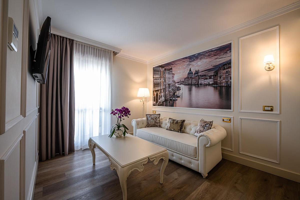 Ca' D'oro Tre Stelle Superior Adults Only